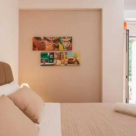 Flat In Athens Historic City Center @Ipitou Str-2