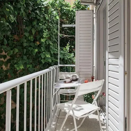 Flat In Athens Historic City Center @Ipitou Str-3
